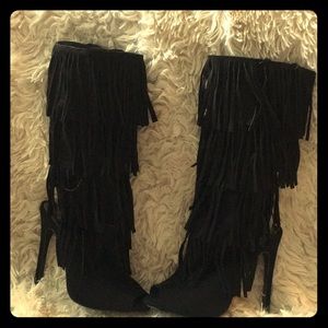 Black heels for winter time ladies